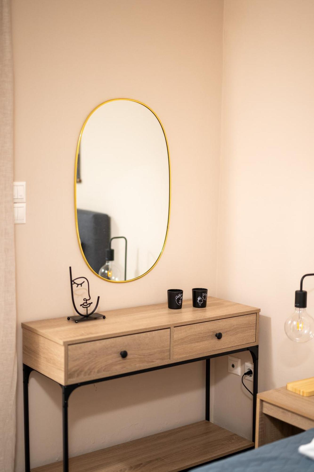 Il Centro Apartment เอยิโอ ภายนอก รูปภาพ